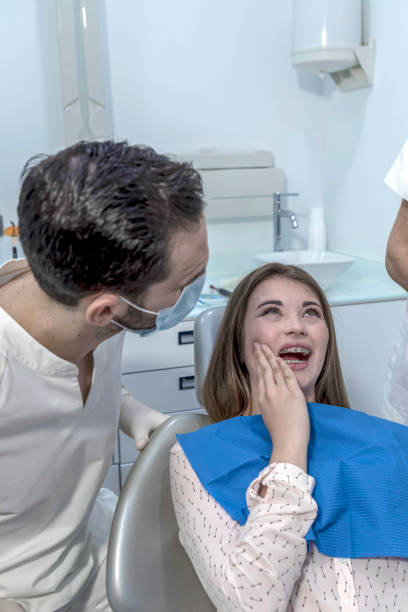 Best Cracked Tooth Emergency Dentist  in Sealy, TX